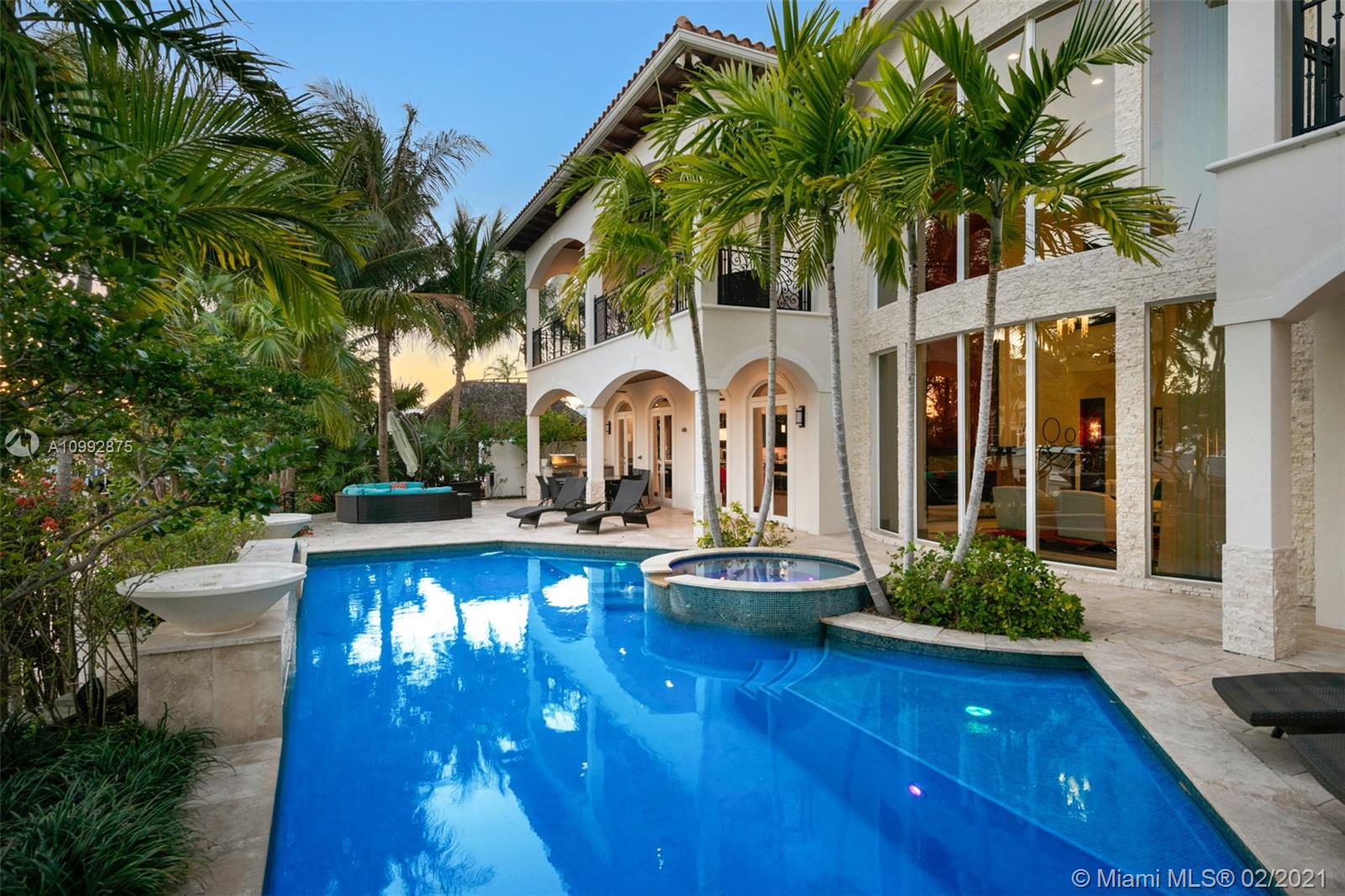 BEACON LIGHT SHOPPING CTR - Residential