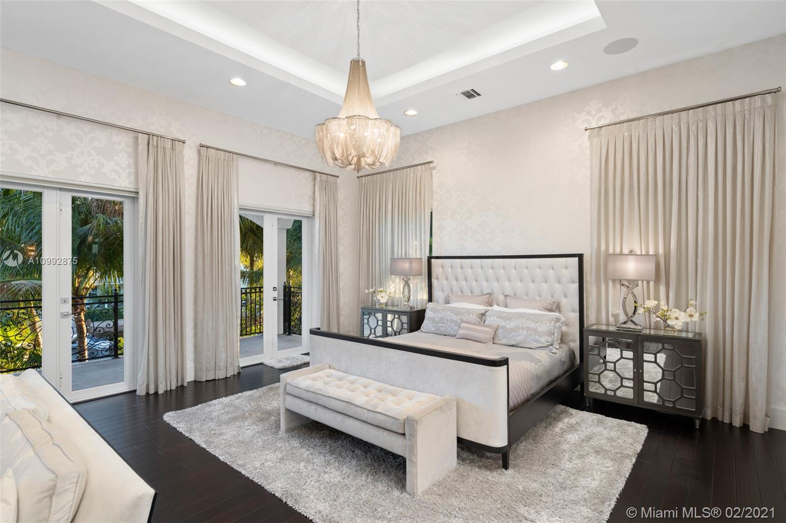 BEACON LIGHT SHOPPING CTR - Residential