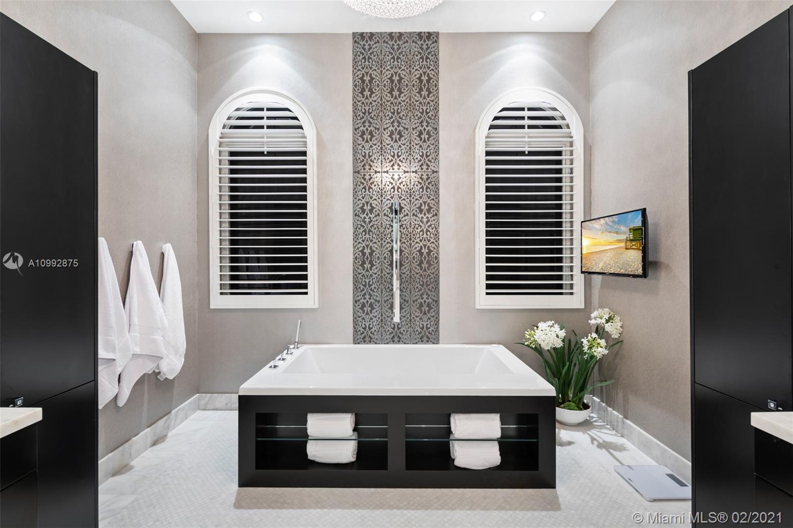 BEACON LIGHT SHOPPING CTR - Residential