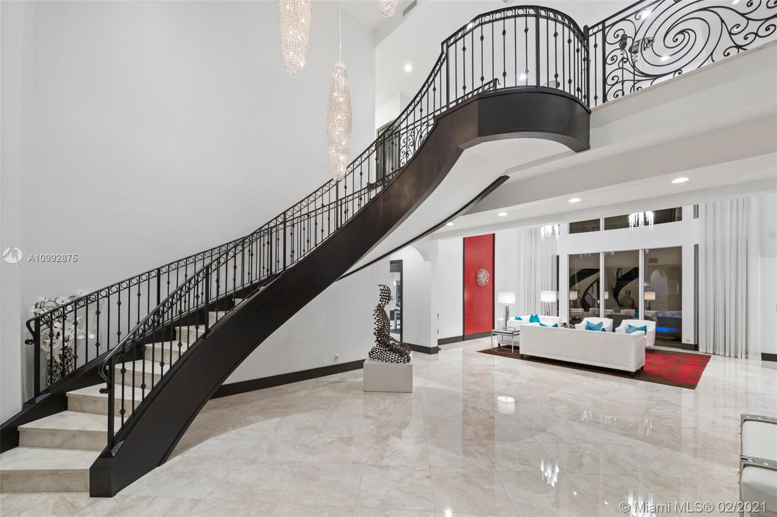 BEACON LIGHT SHOPPING CTR - Residential