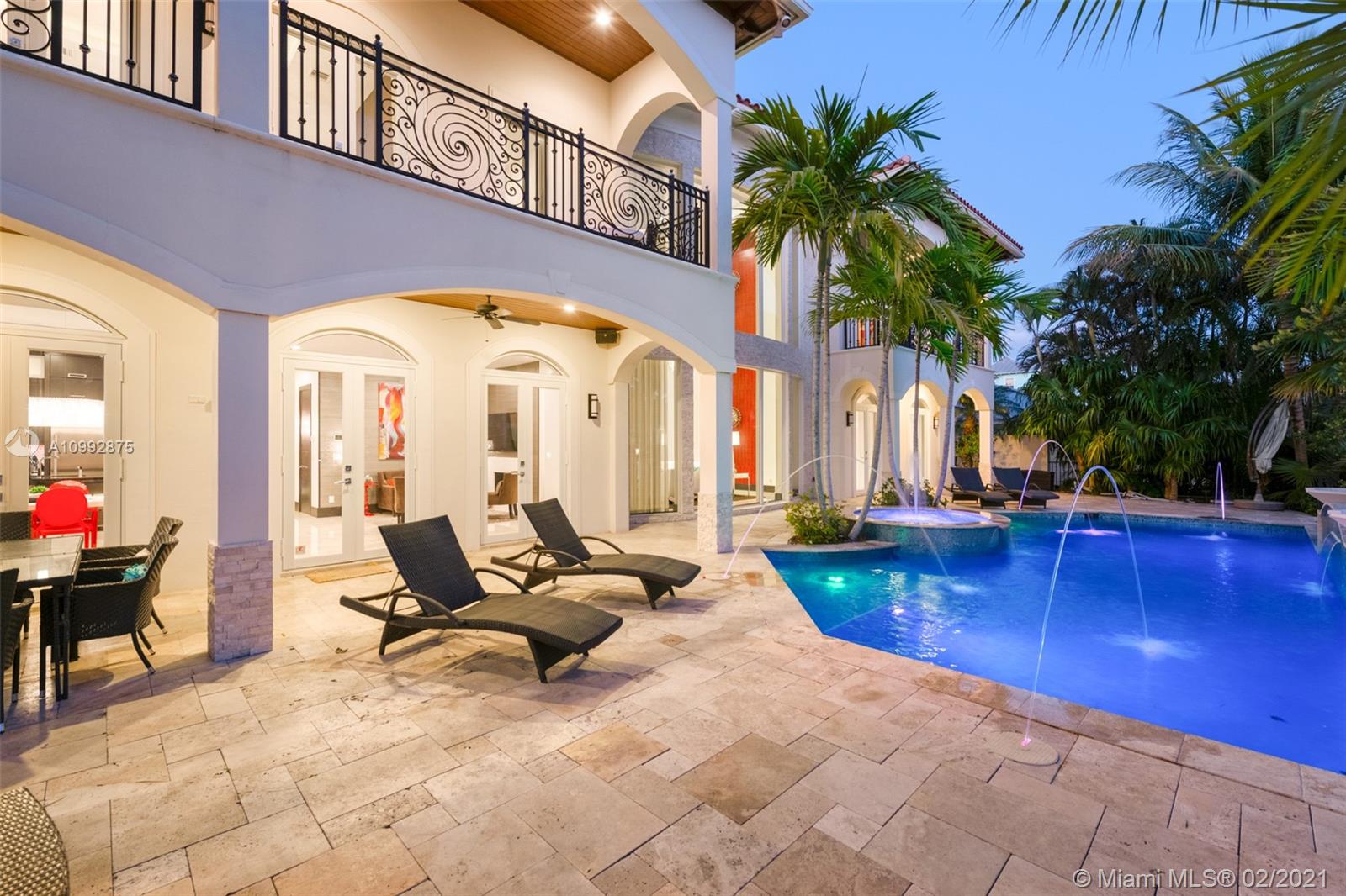 BEACON LIGHT SHOPPING CTR - Residential