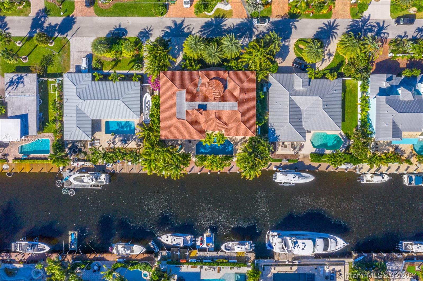 BEACON LIGHT SHOPPING CTR - Residential