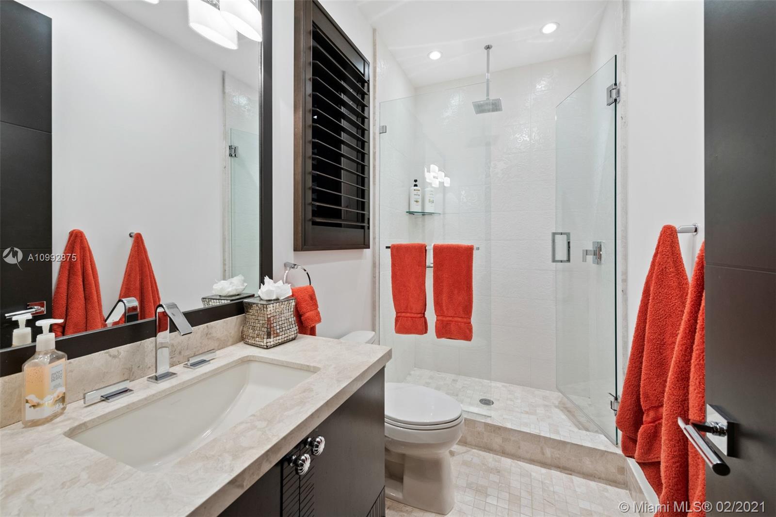 BEACON LIGHT SHOPPING CTR - Residential