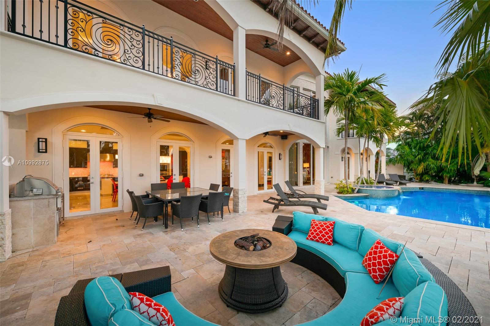 BEACON LIGHT SHOPPING CTR - Residential