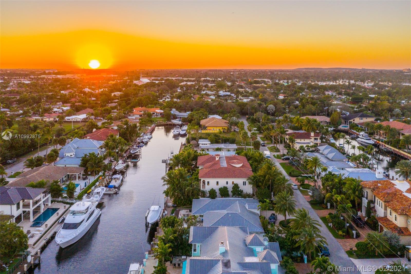 BEACON LIGHT SHOPPING CTR - Residential