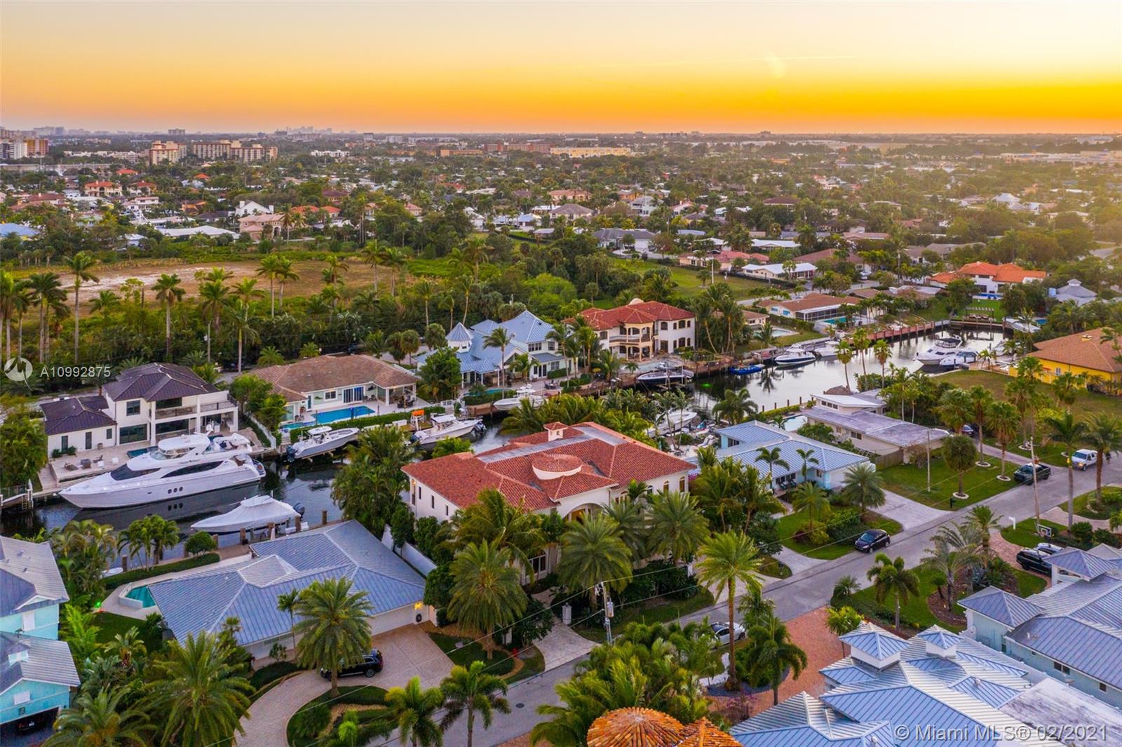 BEACON LIGHT SHOPPING CTR - Residential