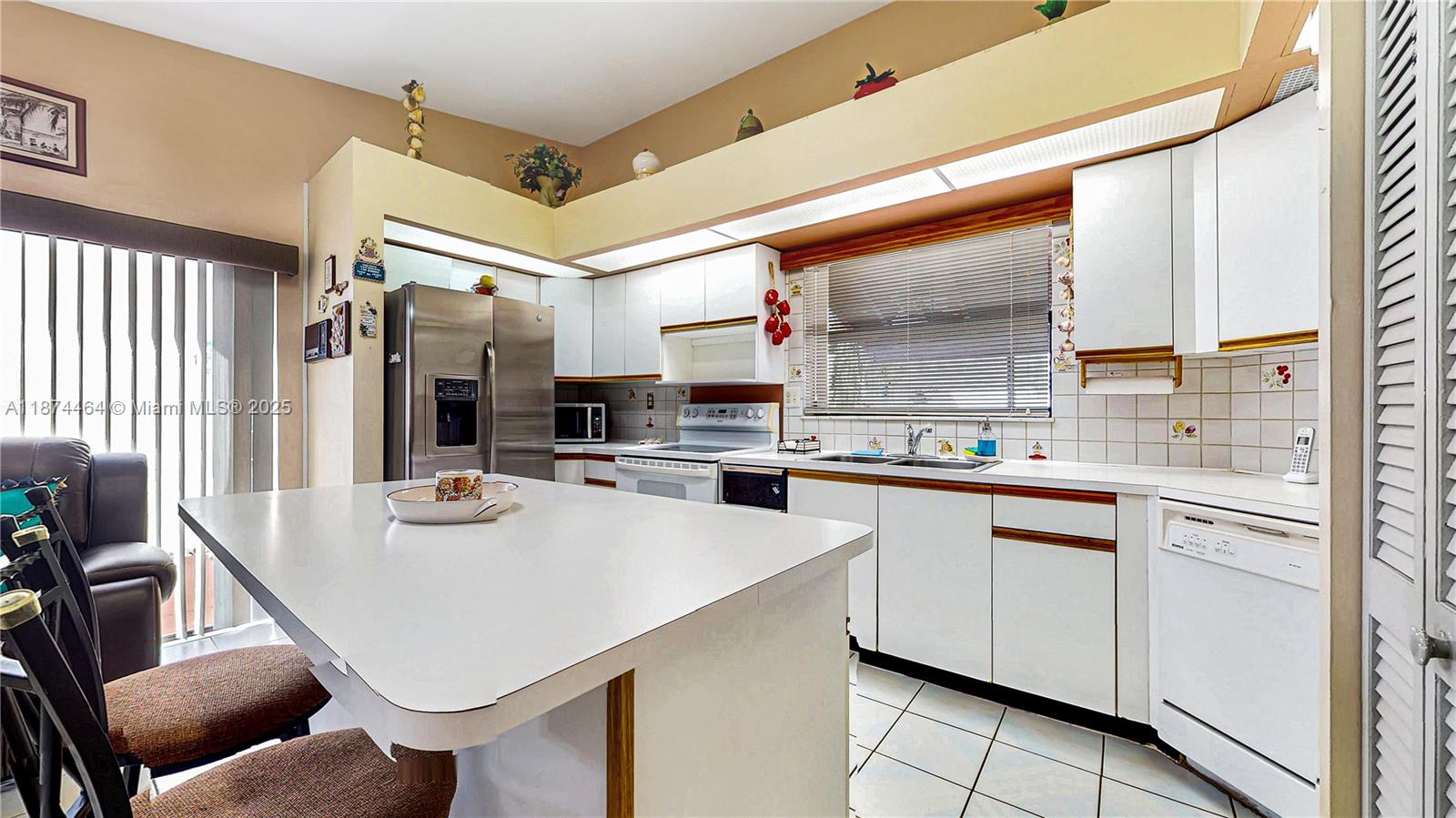 4TH AMEND PLAT OF THE MIS - Residential