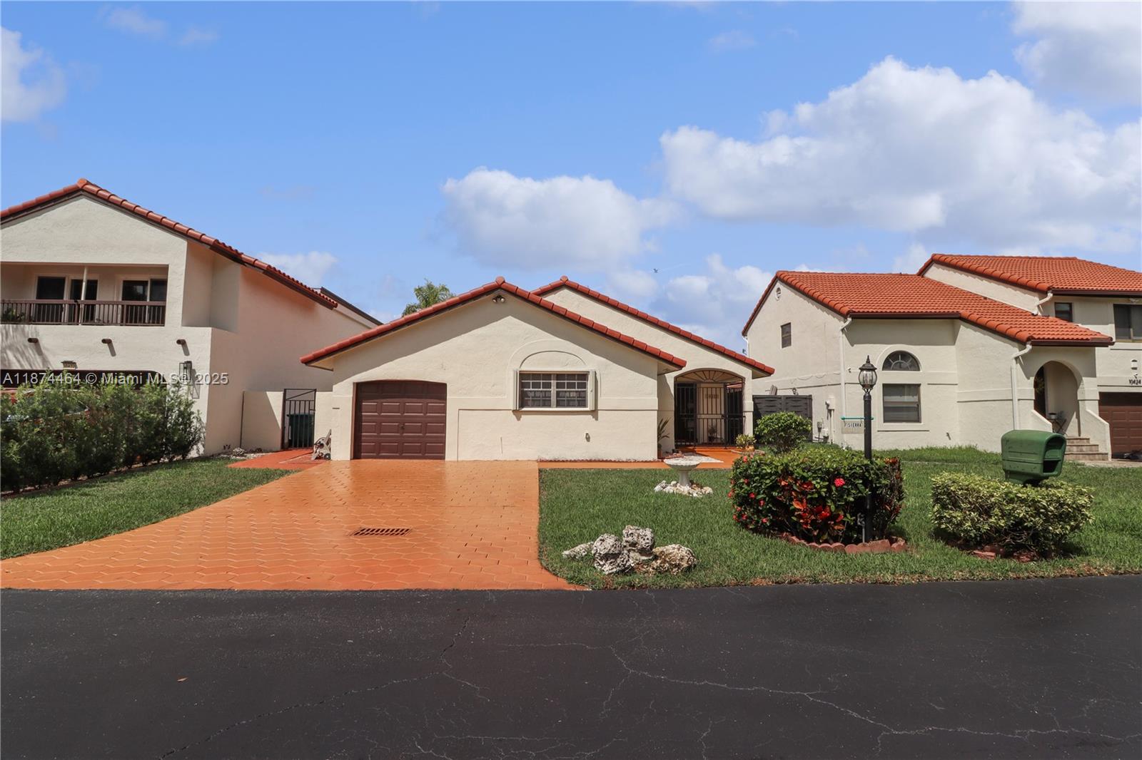 4TH AMEND PLAT OF THE MIS - Residential