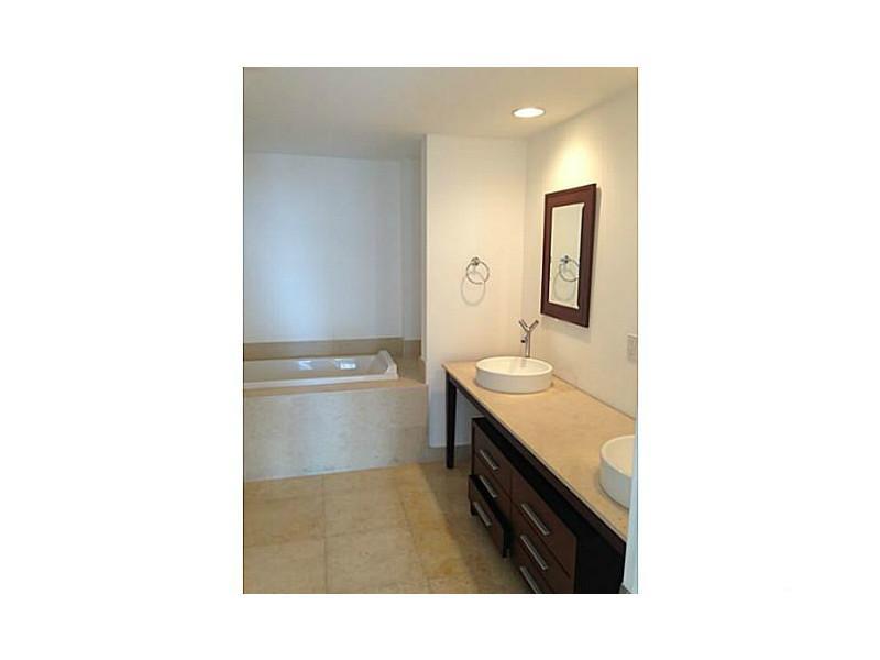 ICONBRICKELL CONDO NO 1 - Residential Lease