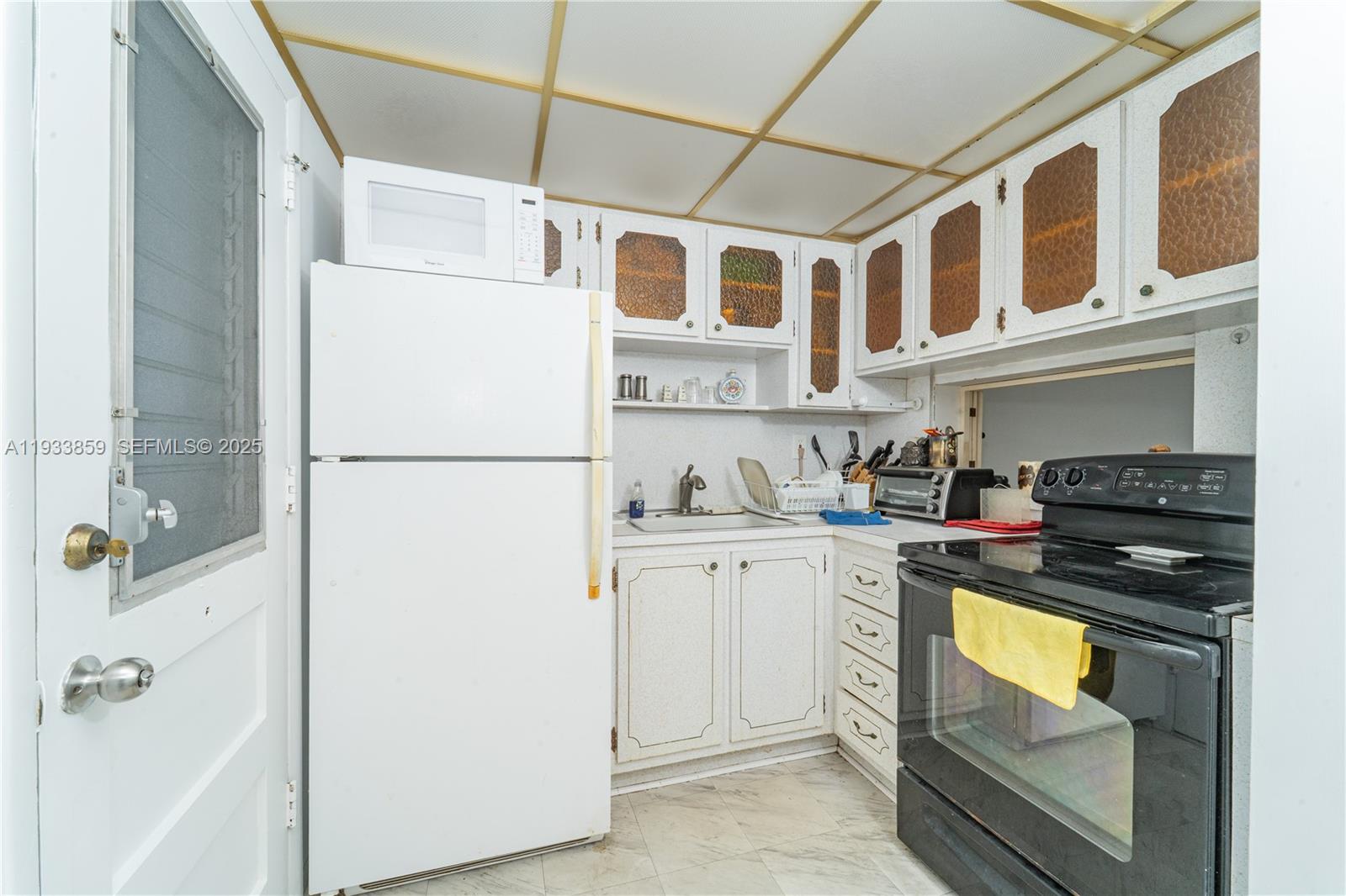 POINT EAST SEC II CONDO - Residential