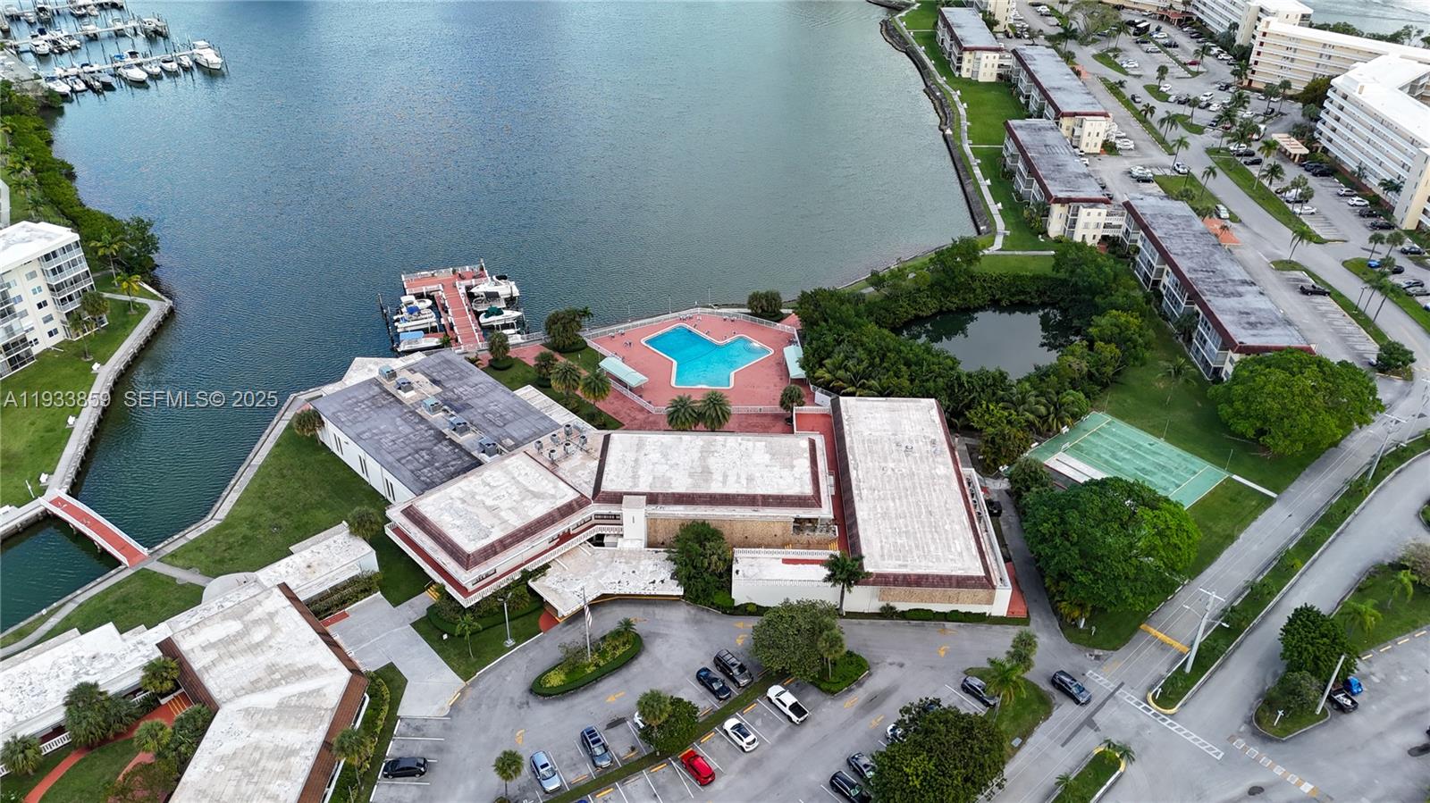 POINT EAST SEC II CONDO - Residential