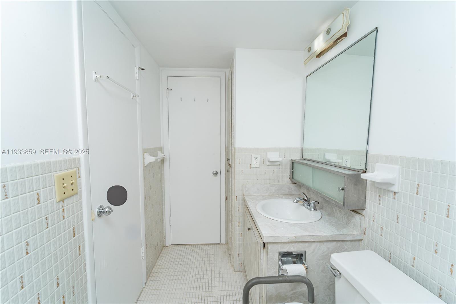 POINT EAST SEC II CONDO - Residential