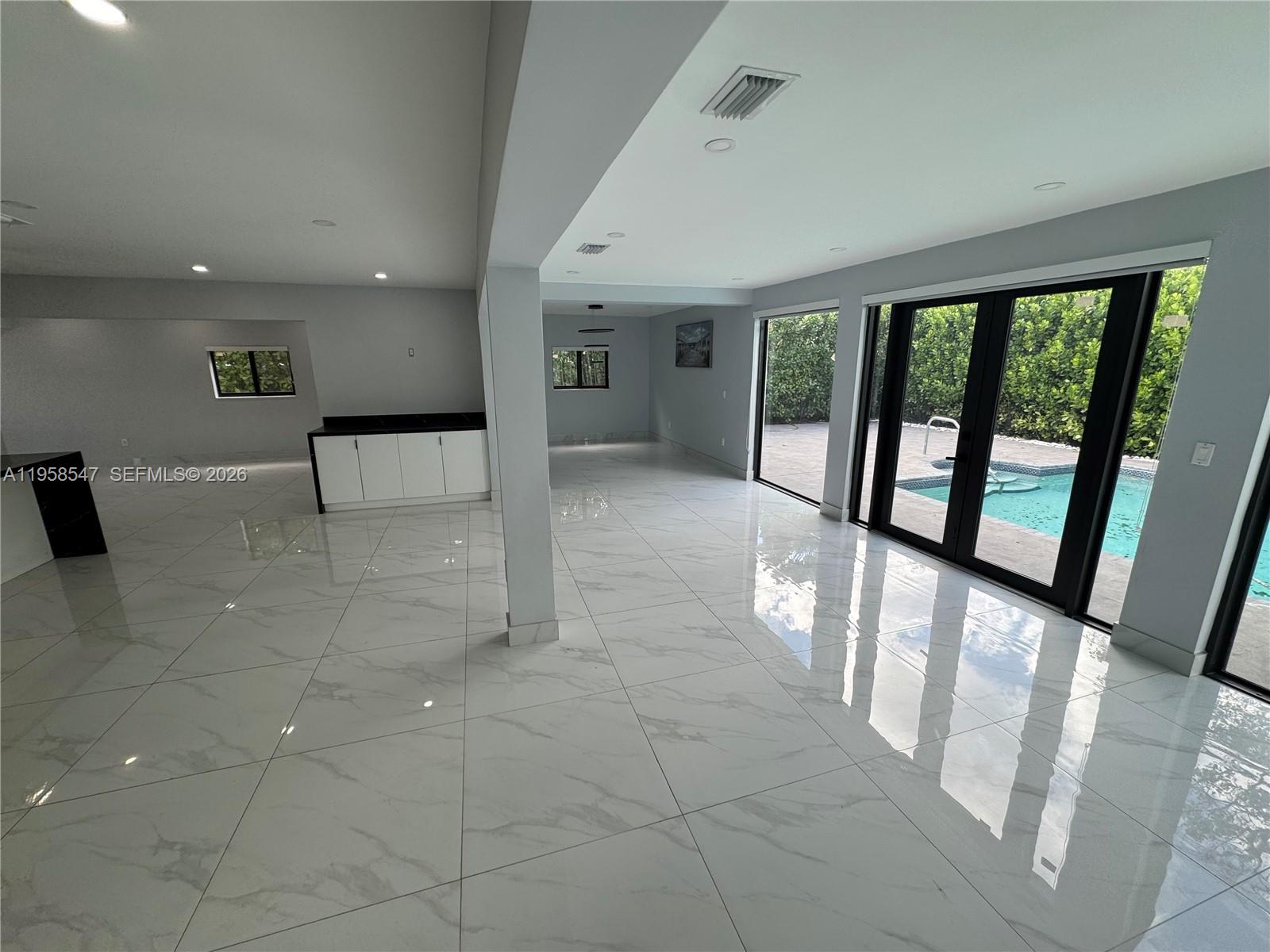 HIGHLAND MANOR SEC 6 - Residential Lease