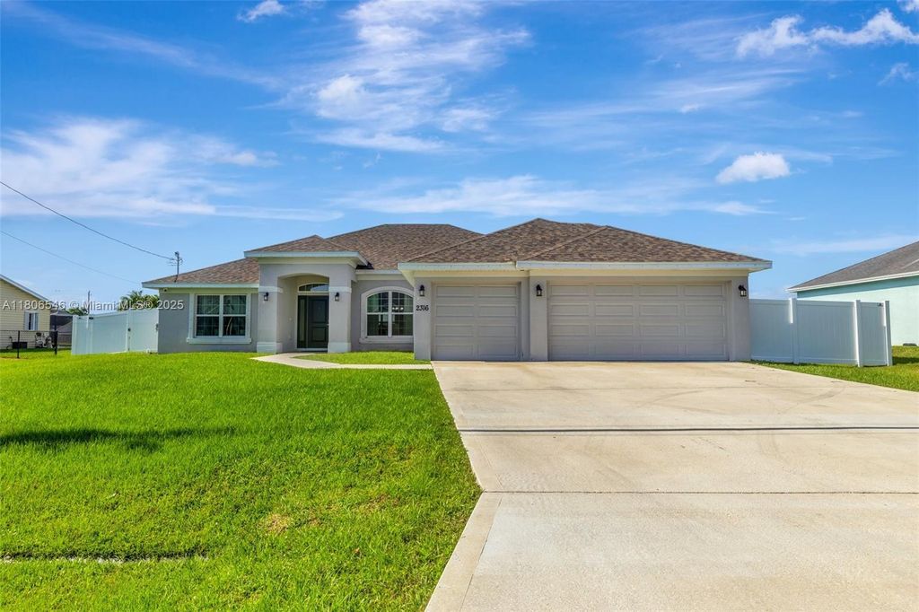 Photo of 2316 SW Santana Ave, Port St Lucie, FL 34953 (MLS # A11806546)