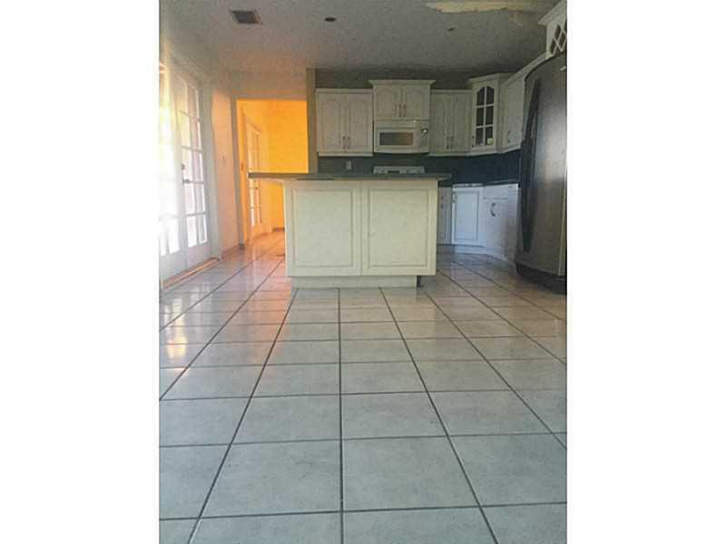 VENEZIA HOMES ESTATES 1ST - Residential