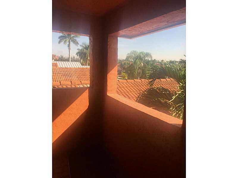 VENEZIA HOMES ESTATES 1ST - Residential