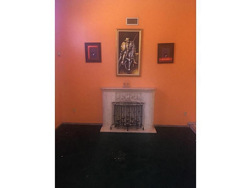 VENEZIA HOMES ESTATES 1ST - Residential