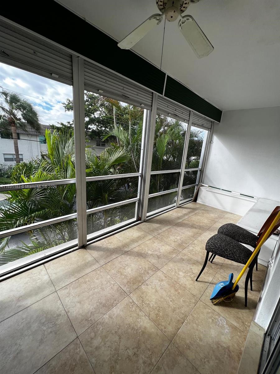PALM ROYAL APTS INC CONDO - Residential Lease