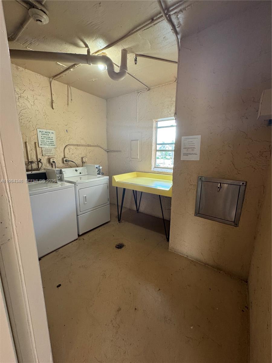 GREENS CONDO APTS PHASE I - Residential