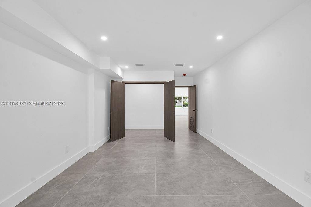 LUDLAM-GROVES - Residential