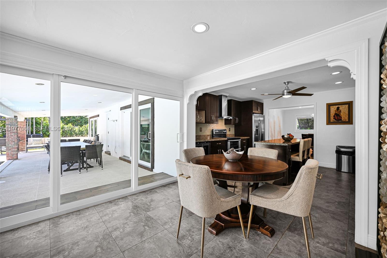 ESTELLE LAWRENCE HOMES - Residential