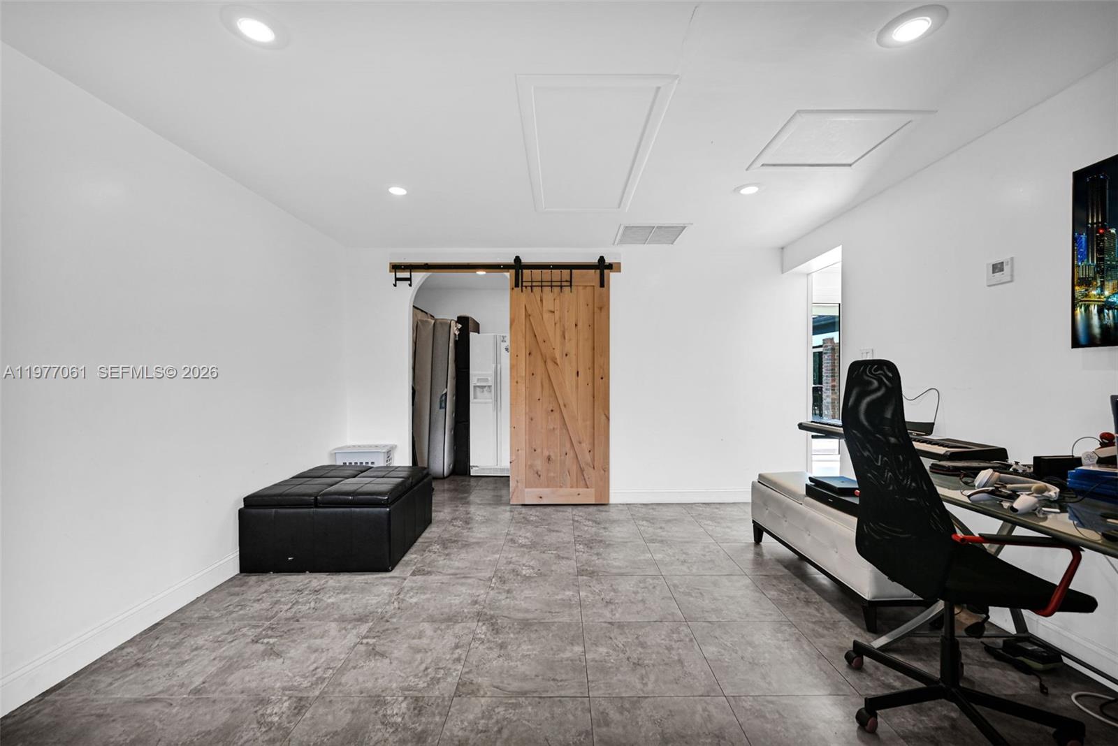 ESTELLE LAWRENCE HOMES - Residential