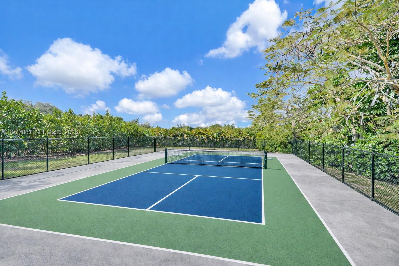 ESTELLE LAWRENCE HOMES - Residential