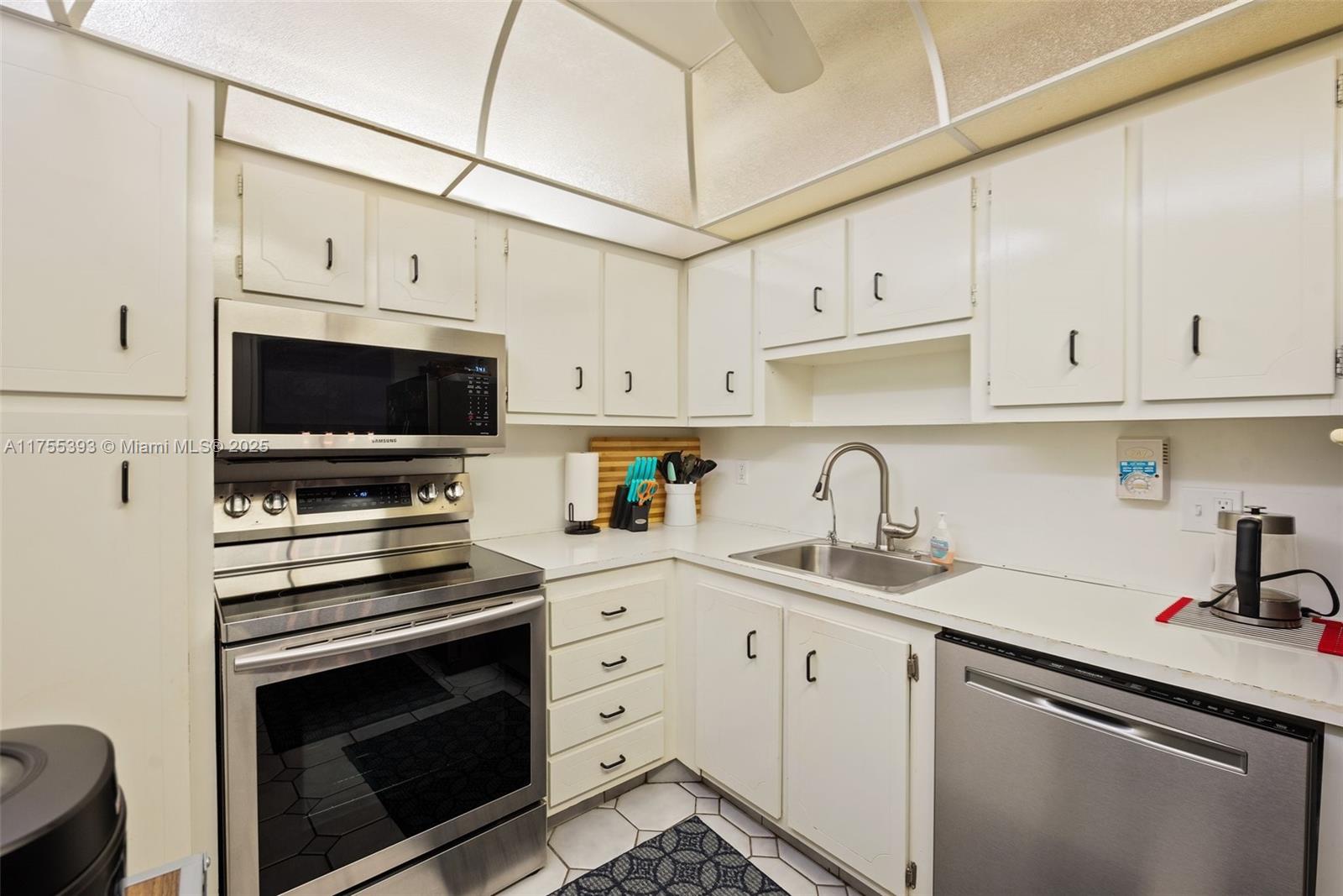 PARK PLACE CONDOMINIUM NO - Residential