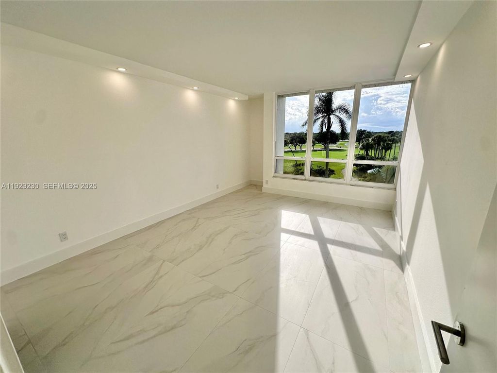 Photo of 6797 Willow Wood Dr #6043, Boca Raton, FL 33434 (MLS # A11929230)
