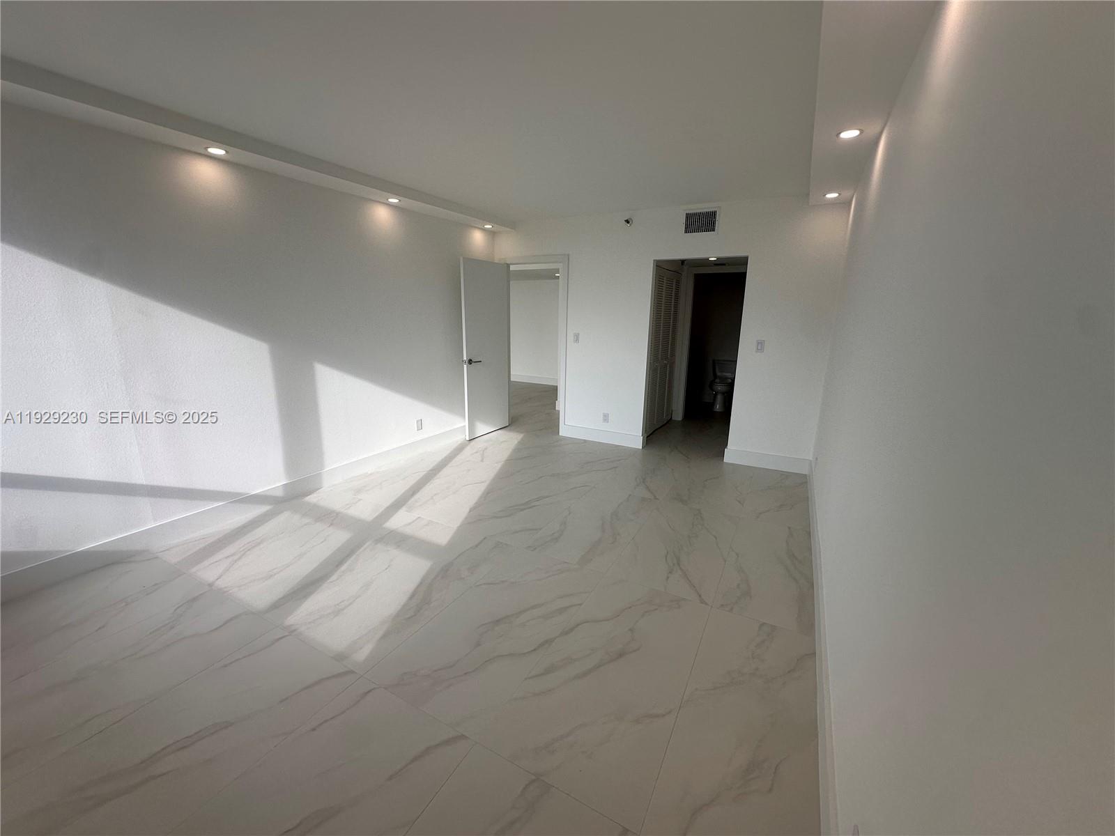 WILLOW WOOD MIDRISE CONDO - Residential Lease