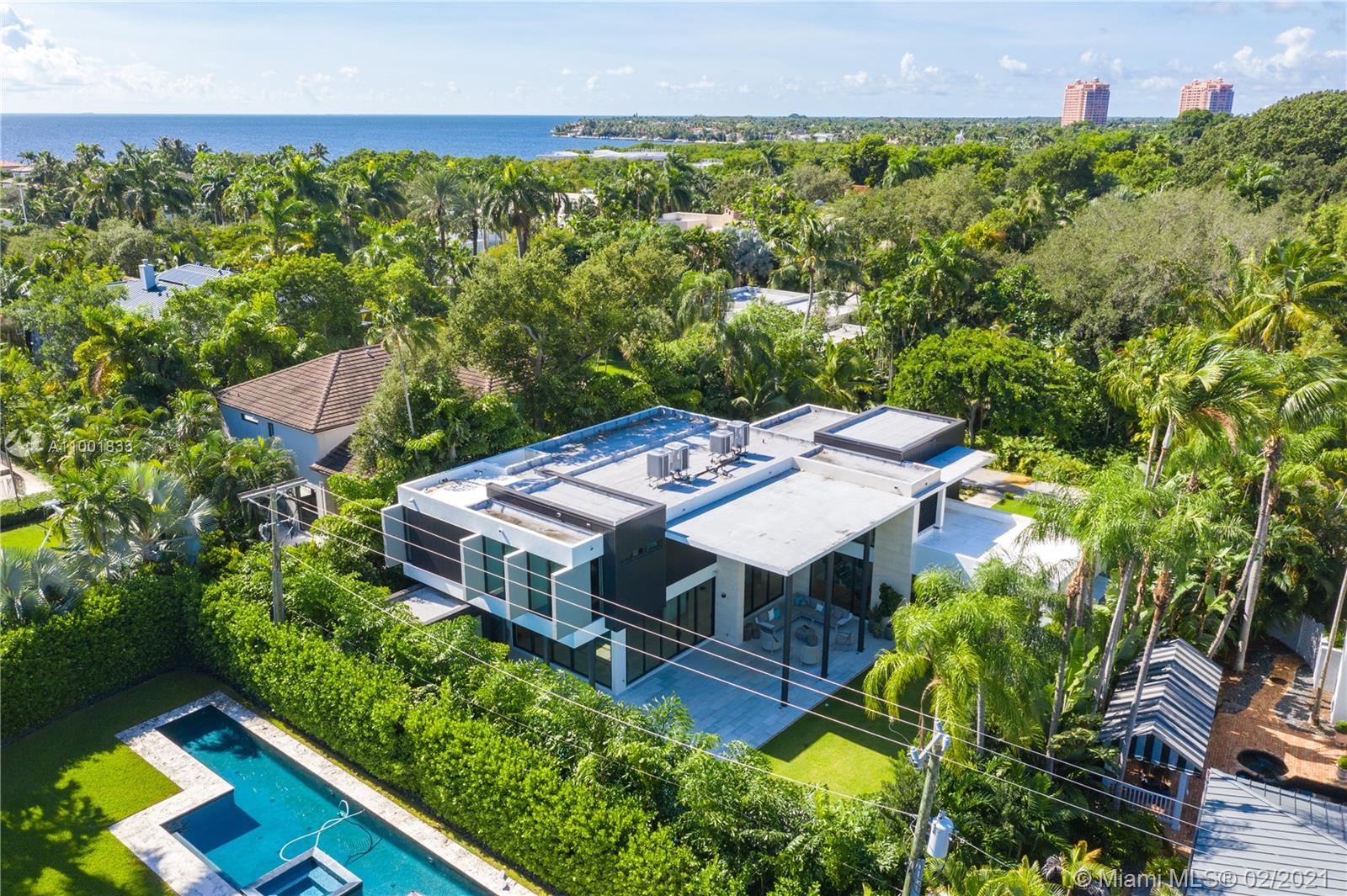 THE MOORINGS - Residential