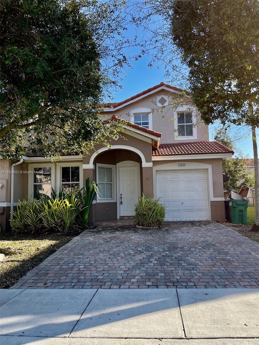 GREAT TOWNHOME FOR RENT IN HOMESTEAD. NEAR TURNPIKE. LAMINATE FLOORS IN BEDROOMS, TILE IN LIVING AREAS. FENCED PATIO. SPACIOUS 33 FEET WIDE DESIGN FOR A BETTER INSIDE LAYOUT. NICE CLUBHOUSE & POOL. FENCED COMMUNITY AND GUARD HOUSE IN PROJECT. QUIET & SAFER COMMUNITY. EASY TO SHOW!
