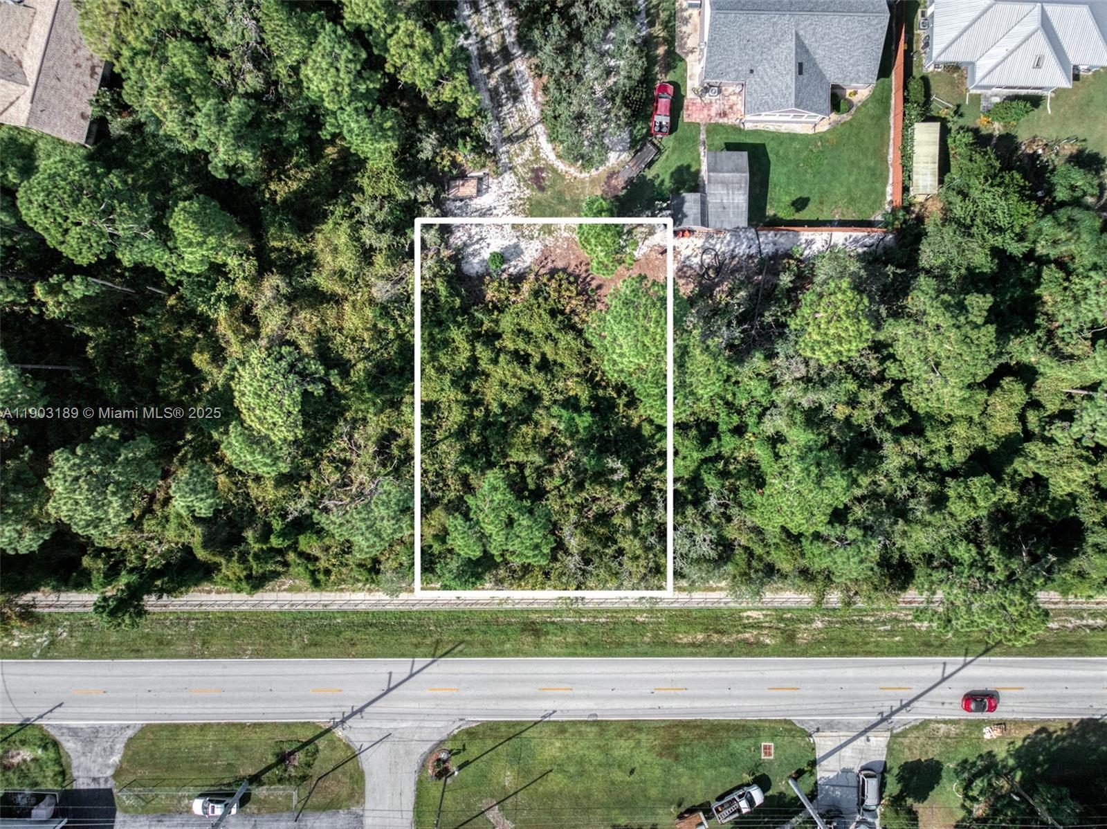 3308 Thunderbird Road