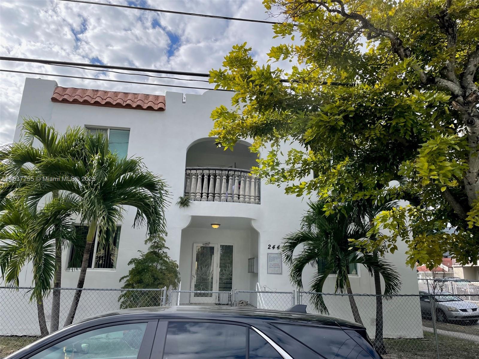Very spacious One Bedroom in a quite corner of Little Havana close to Marlins Stadium located on a 2nd floor. Central AC and Impact Windows. Street parking only. You don't want to miss this one!!