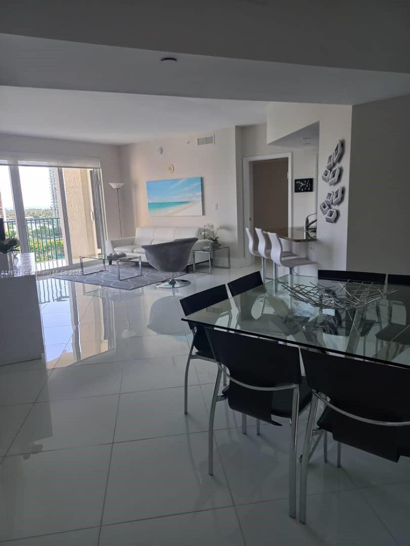 20000 E Country Club Dr 1212