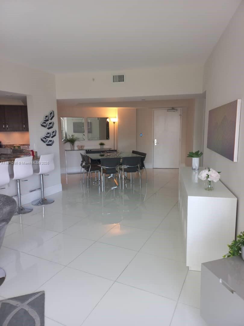 20000 E Country Club Dr 1212