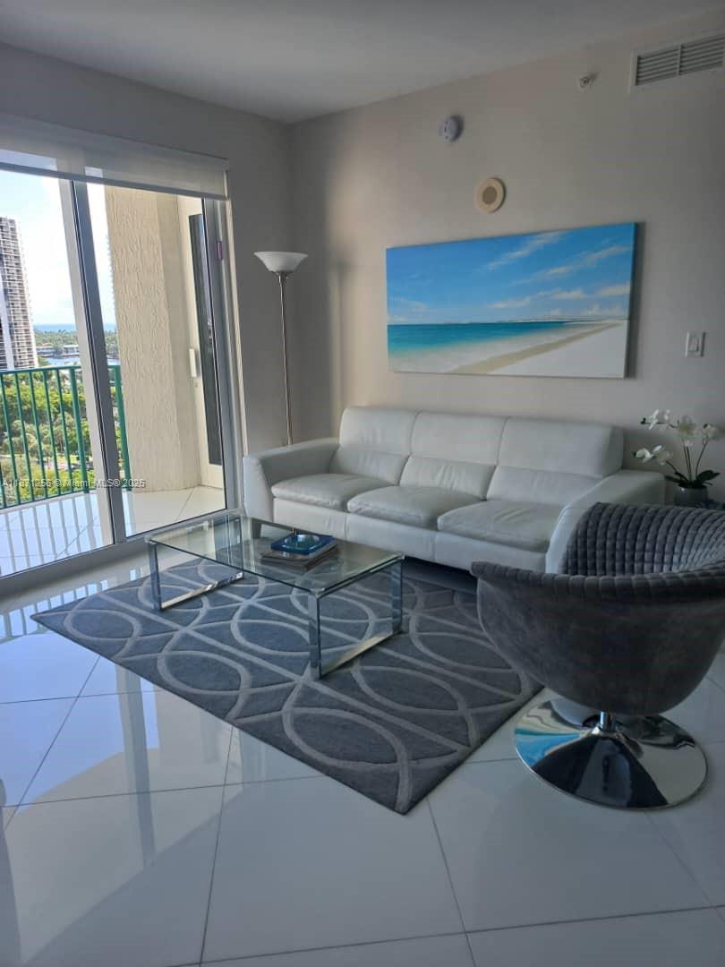 20000 E Country Club Dr 1212