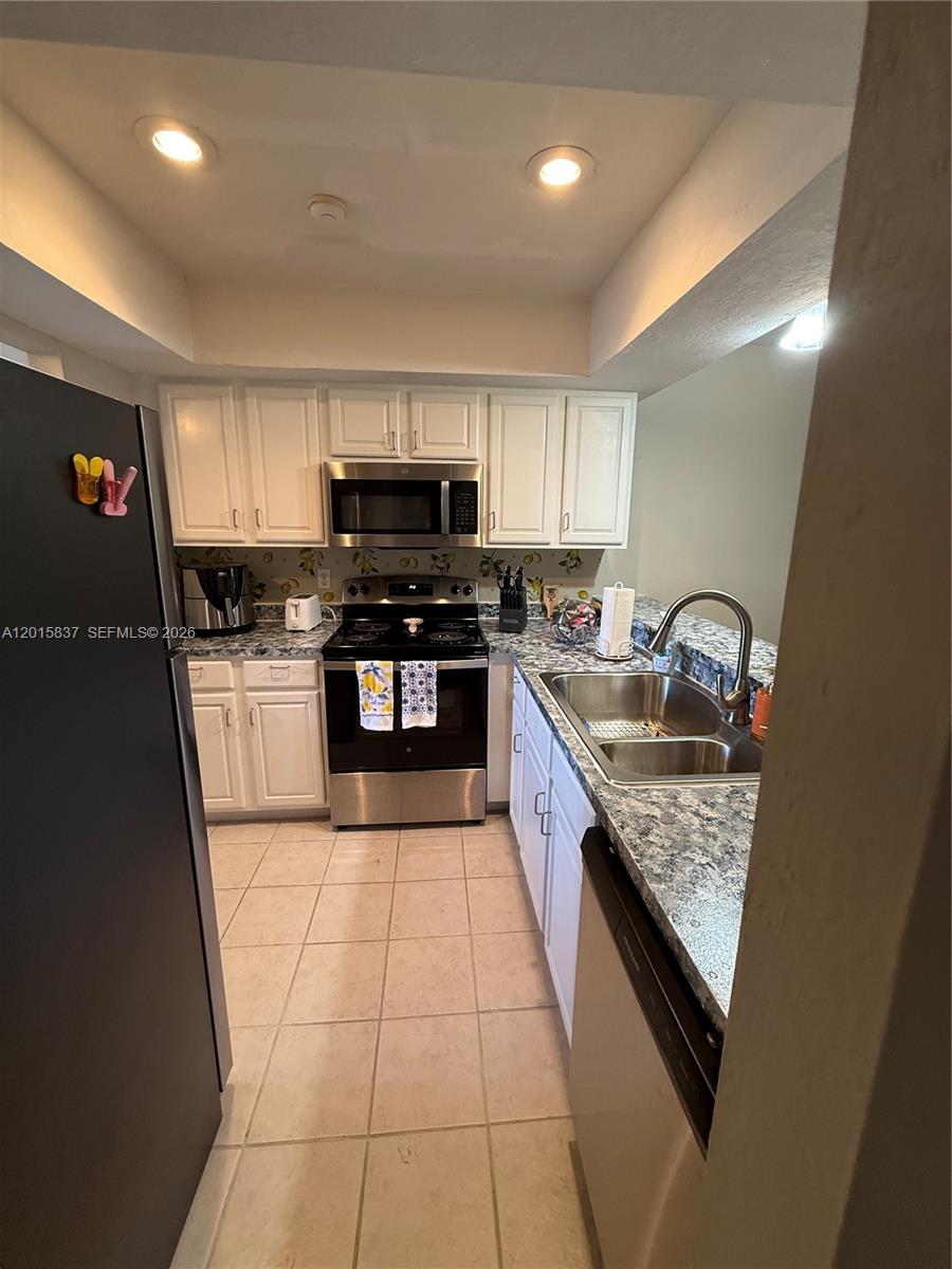 LAKE CAMILLE CONDO - Residential