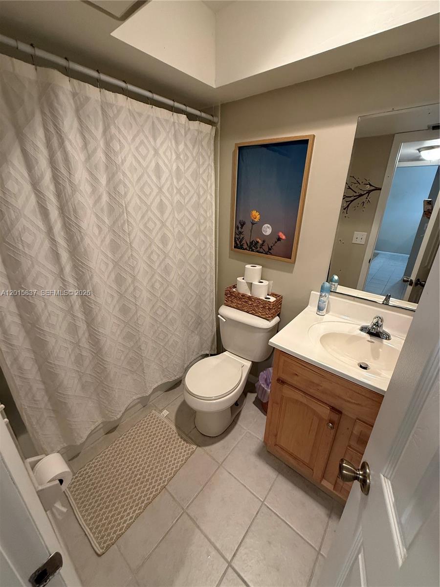 LAKE CAMILLE CONDO - Residential