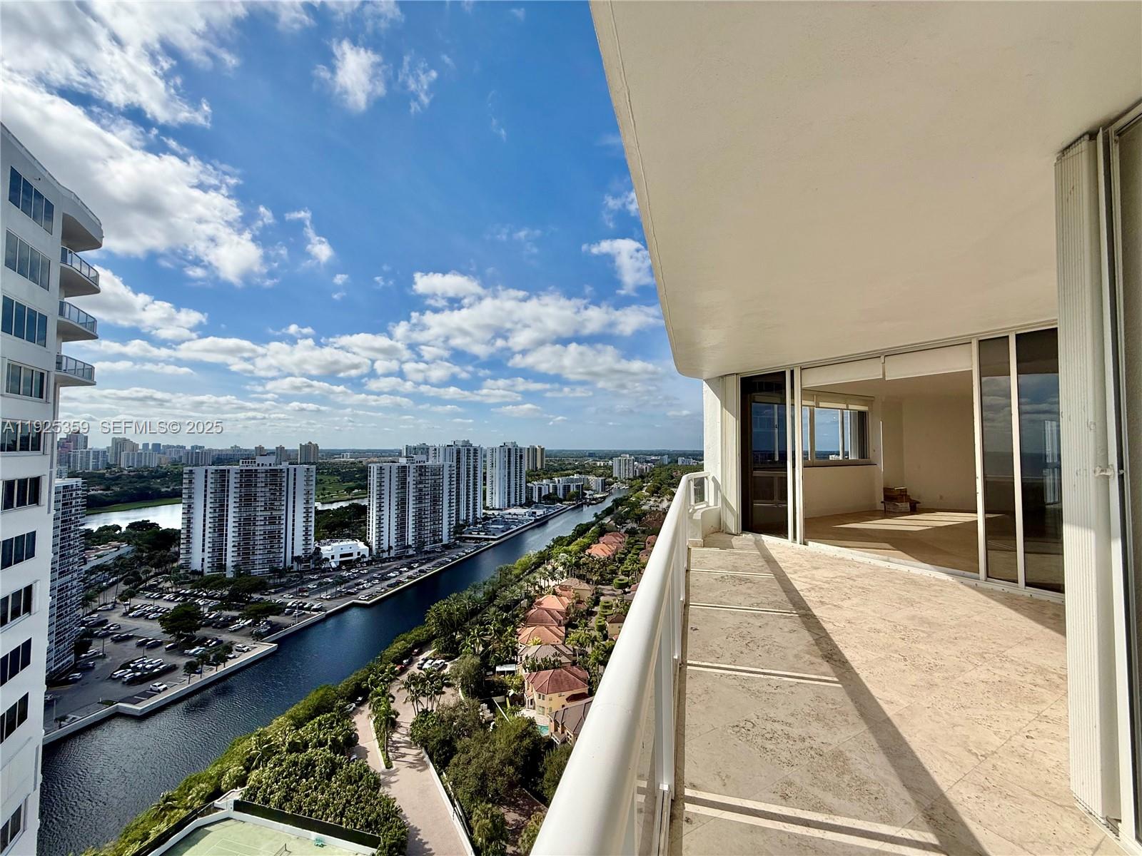 3801 NE 207th St 2503