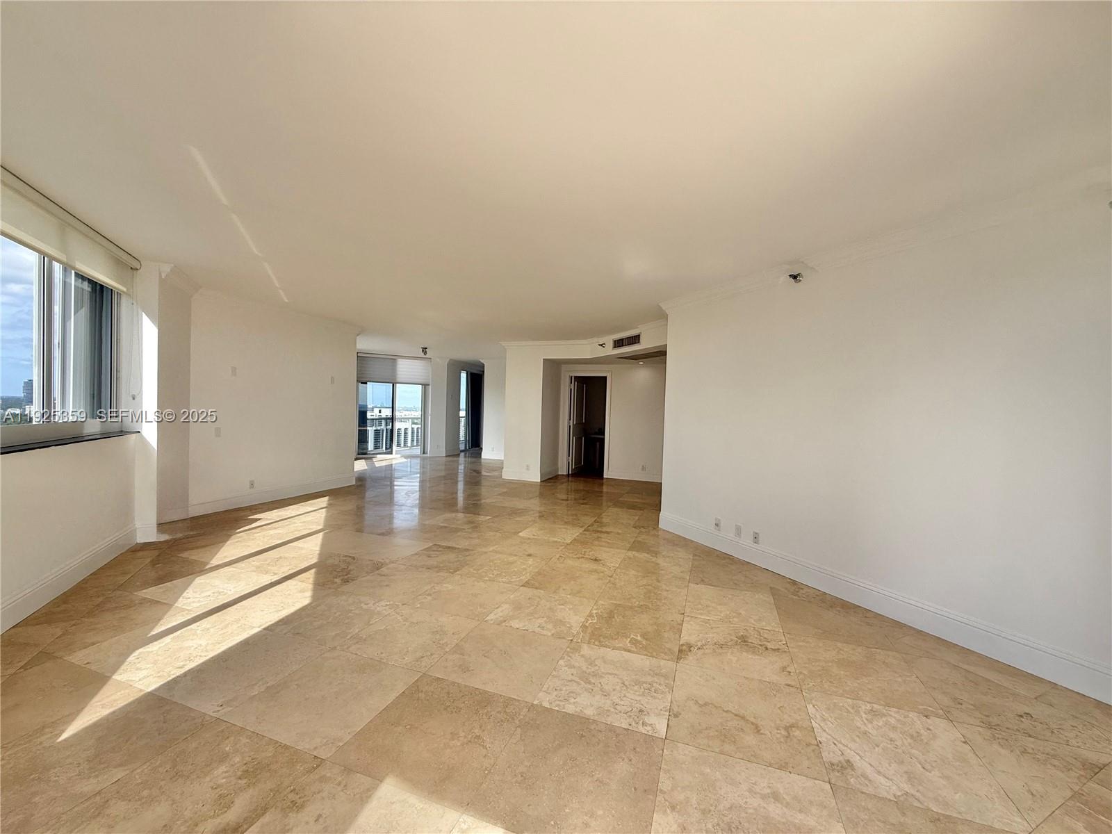 3801 NE 207th St 2503