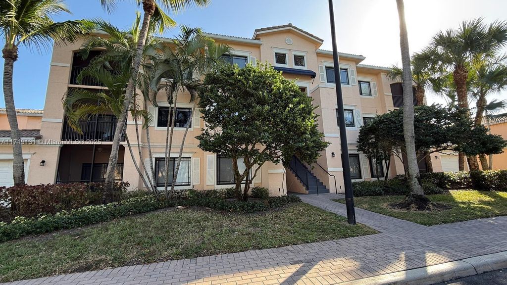 Photo of 2916 Tuscany Ct #114, Palm Beach Gardens, FL 33410 (MLS # A11719131)