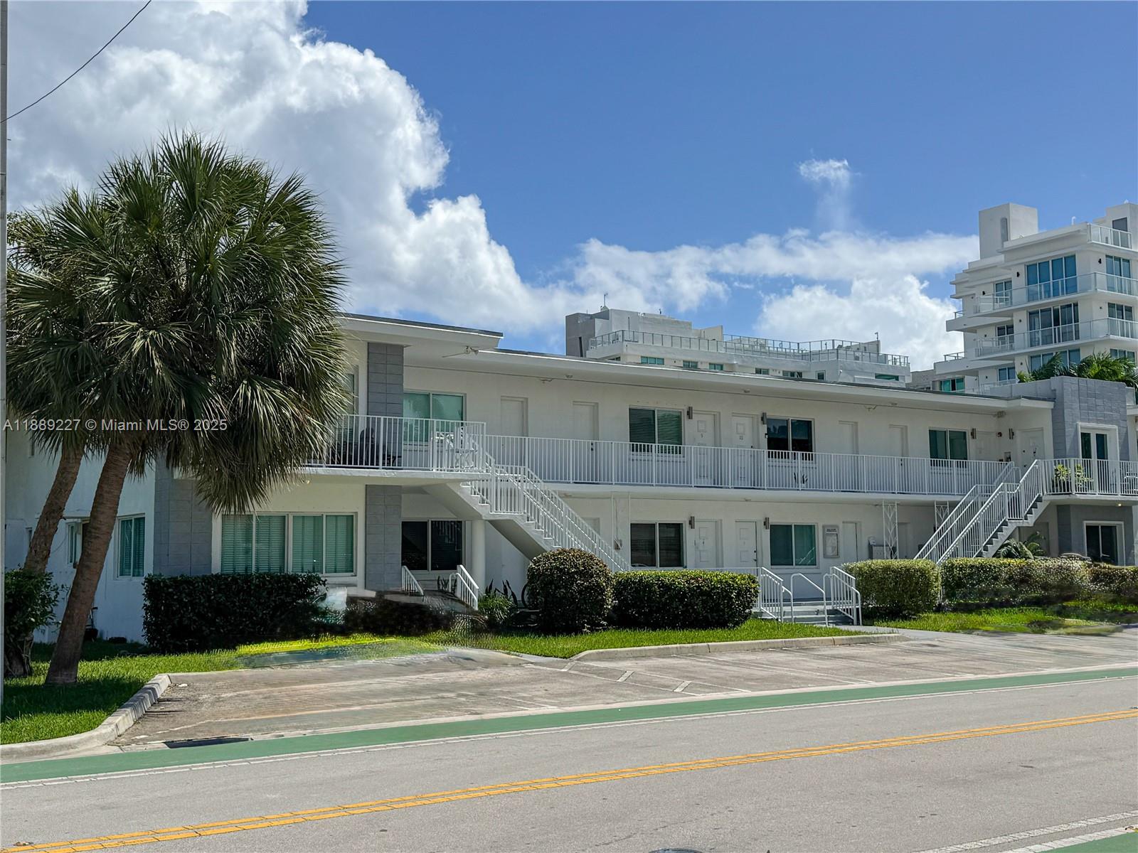 PALM BAY CONDO - Residential Lease