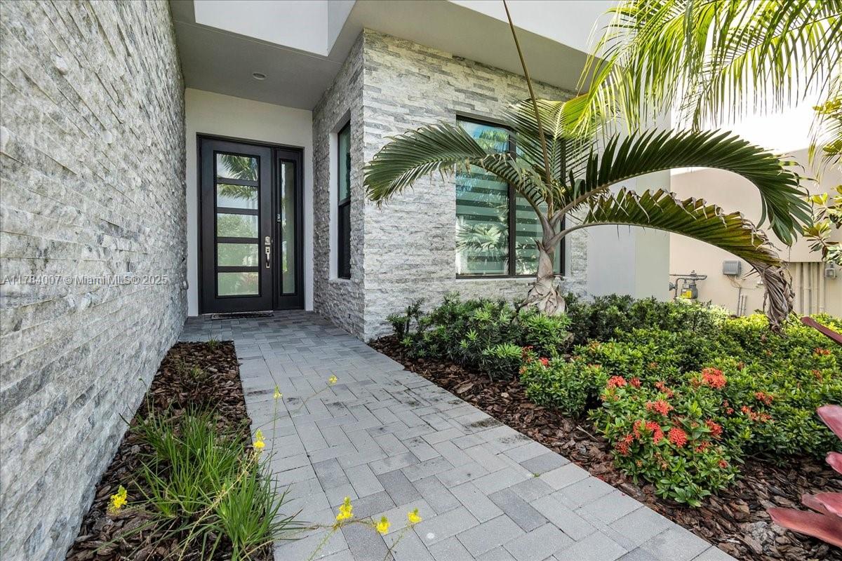 17628 Sparkling River Rd 17628
