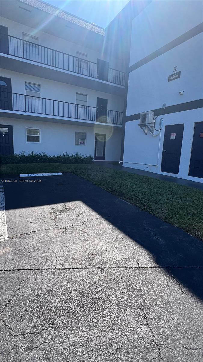 SANDS POINT CONDOMINIUM I - Residential Lease