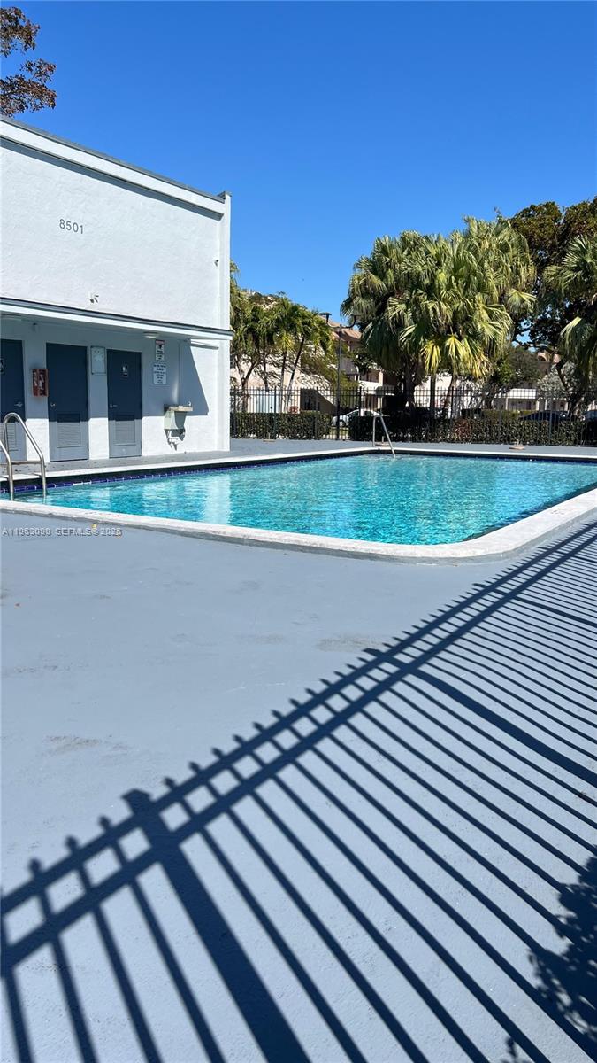 SANDS POINT CONDOMINIUM I - Residential Lease