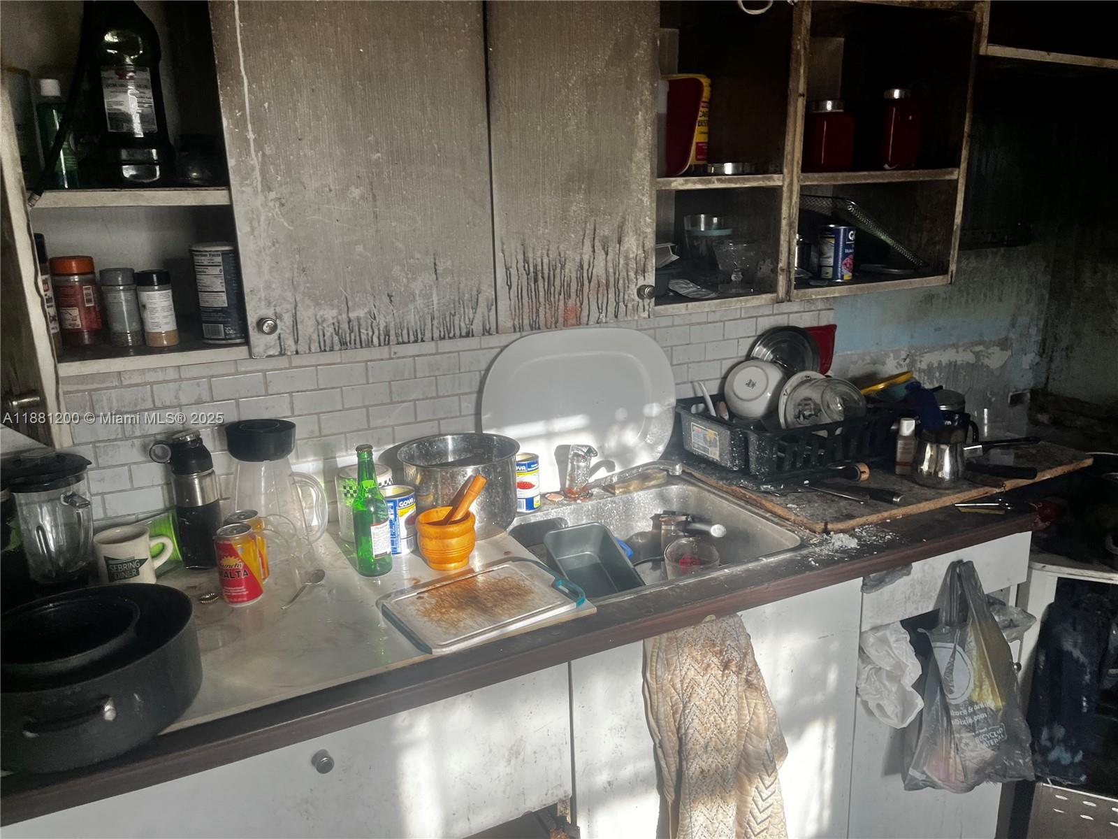 NO SILVER CREST MANORS - Residential