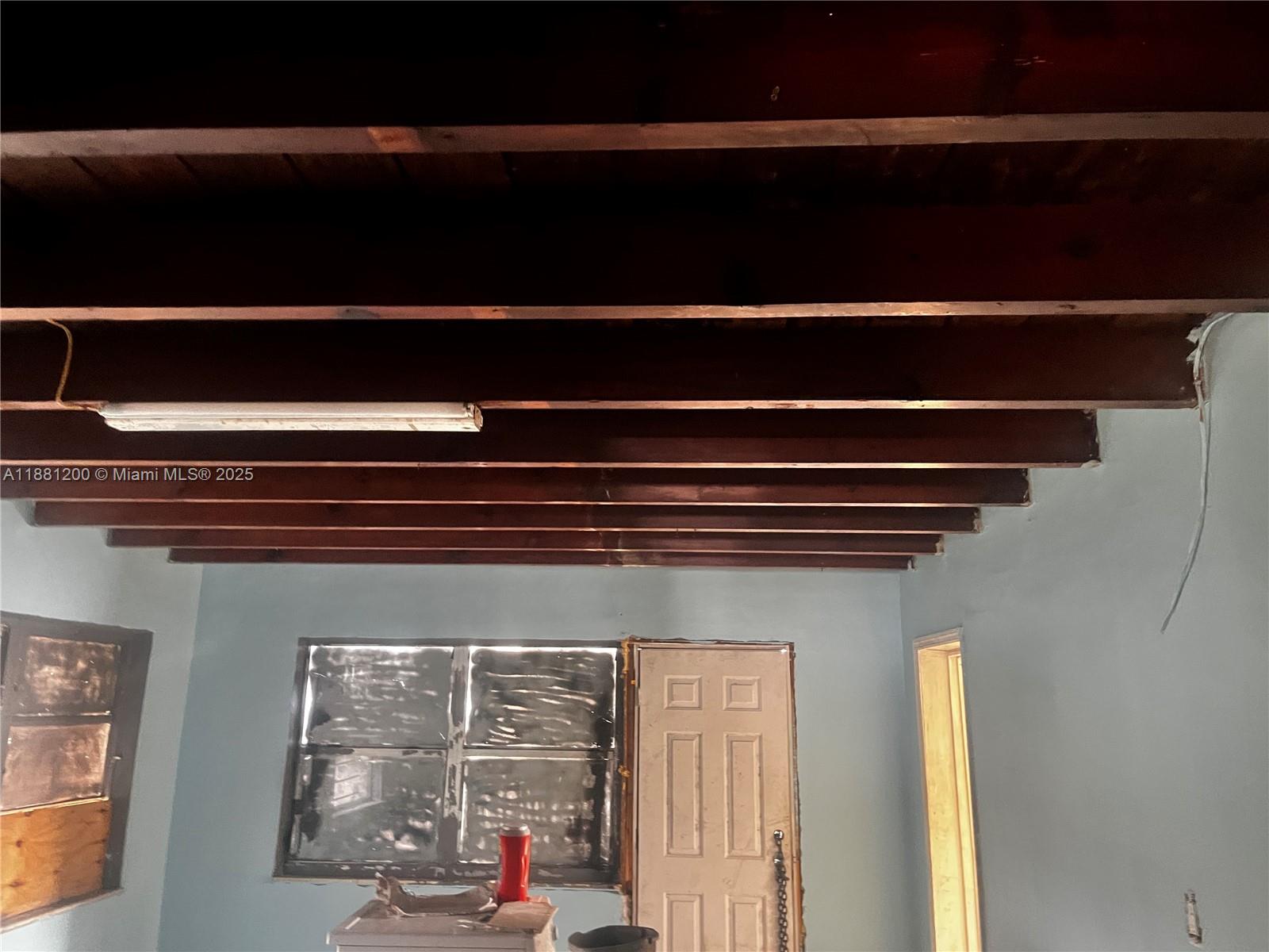 NO SILVER CREST MANORS - Residential