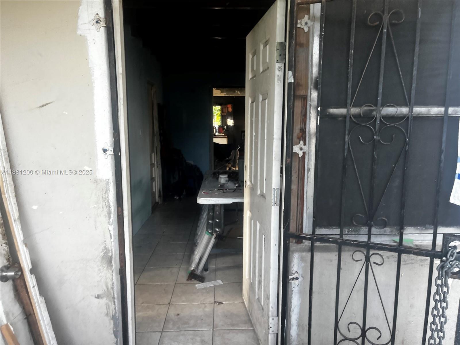 NO SILVER CREST MANORS - Residential