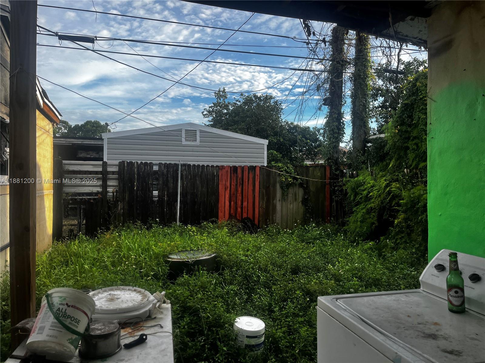 NO SILVER CREST MANORS - Residential